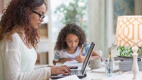 ΠΩΣ ΟΙ ΕΡΓΑΖΟΜΕΝΕΣ ΓΥΝΑΙΚΕΣ …..